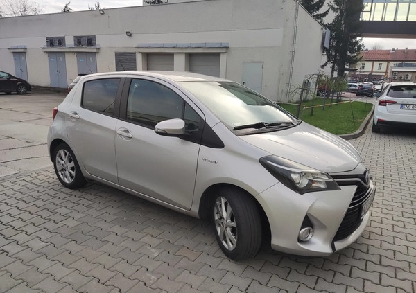 Toyota Yaris cena 46000 przebieg: 54500, rok produkcji 2016 z Ulanów małe 232
